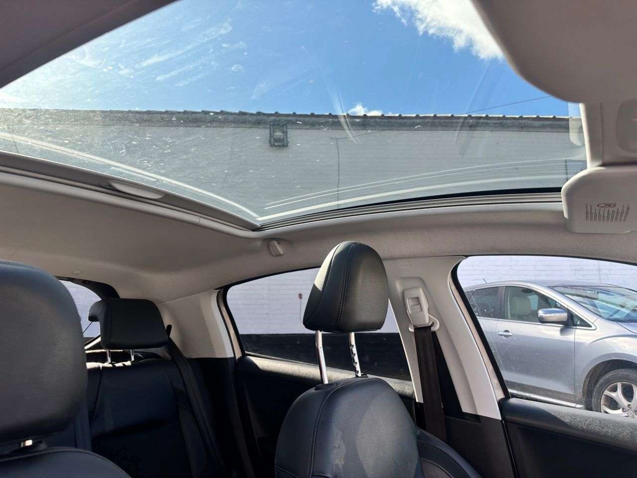 2012 PEUGEOT 208 2012 PEUGEOT 208