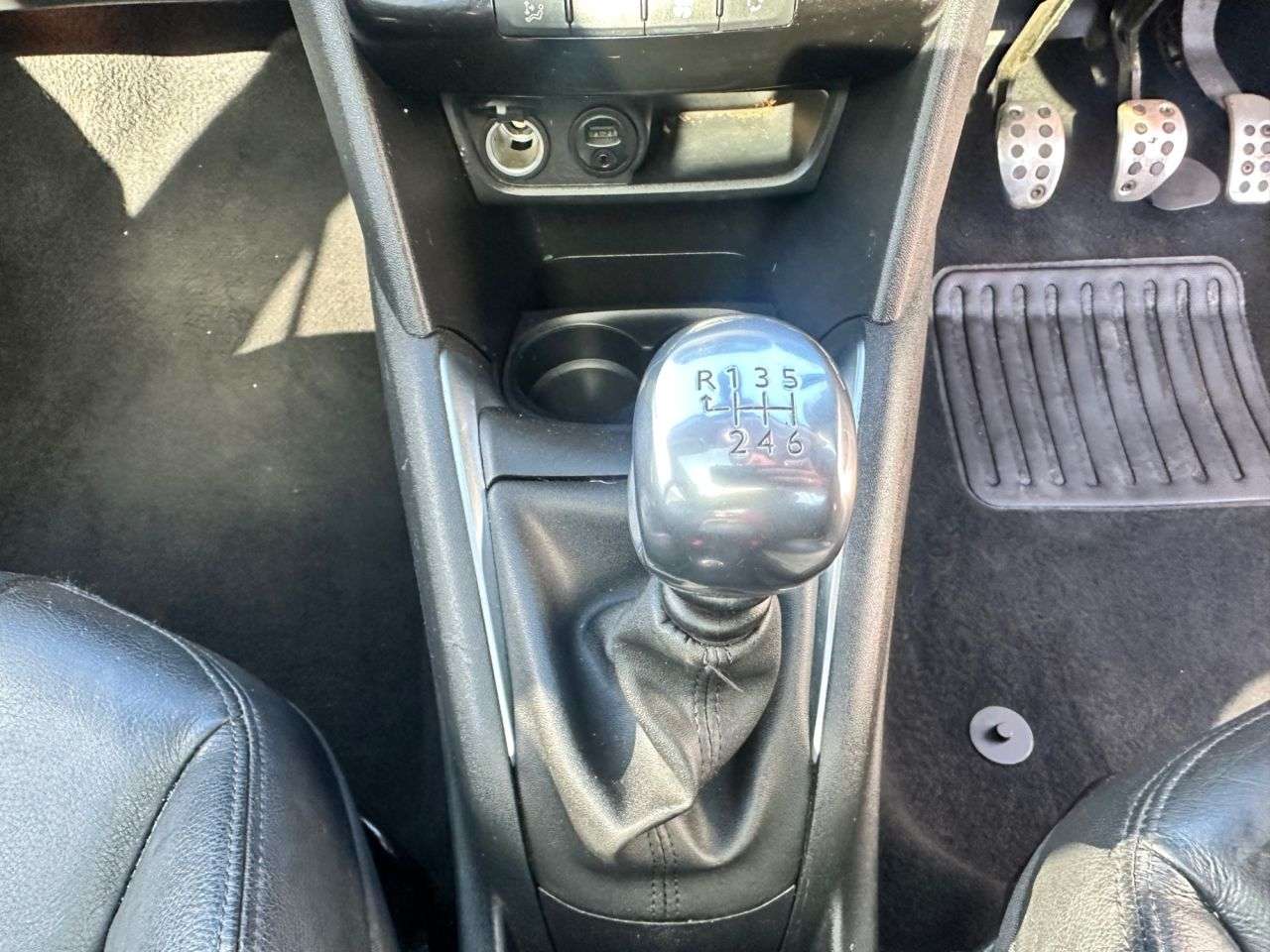 2012 PEUGEOT 208 2012 PEUGEOT 208