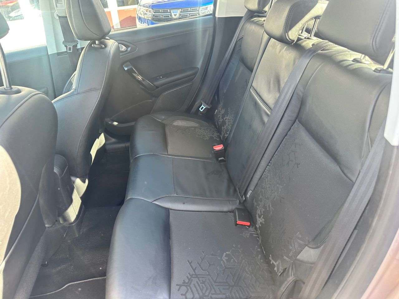 2012 PEUGEOT 208 2012 PEUGEOT 208