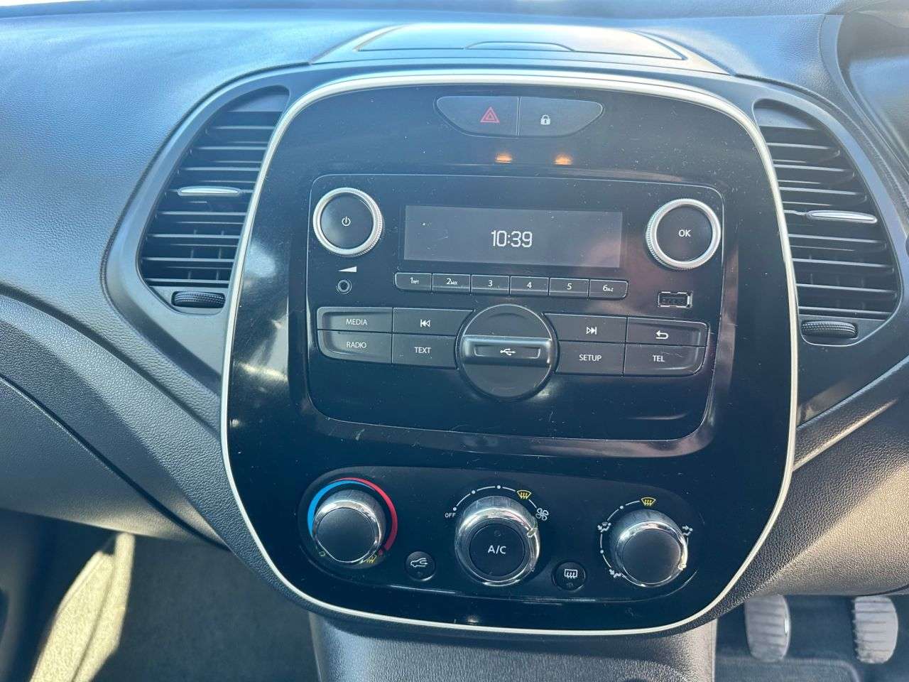 2018 RENAULT CAPTUR 2018 RENAULT CAPTUR