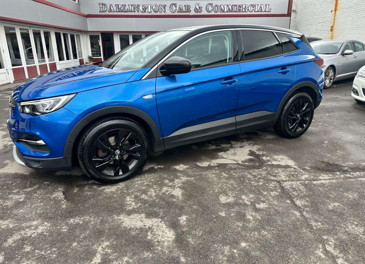 A 2021 VAUXHALL GRANDLAND X 1.2 Turbo SRi Nav SUV 5dr Petrol Manual Euro 6 (s/s) (130 ps) 5 services fr A 2021 VAUXHALL GRANDLAND X 1.2 Turbo SRi Nav SUV 5dr Petrol Manual Euro 6 (s/s) (130 ps) 5 services fr