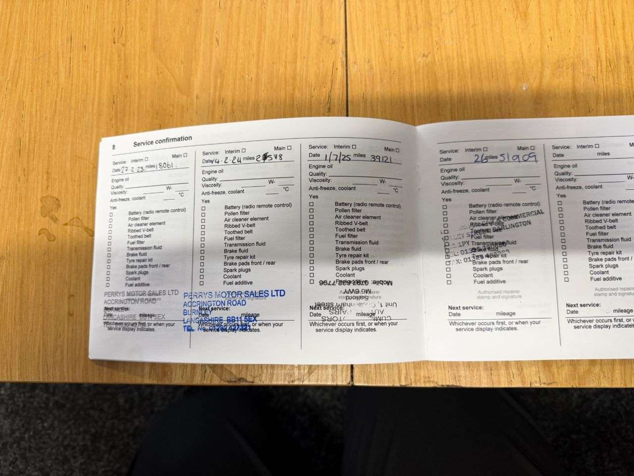 A 2021 VAUXHALL GRANDLAND X 1.2 Turbo SRi Nav SUV 5dr Petrol Manual Euro 6 (s/s) (130 ps) 5 services fr A 2021 VAUXHALL GRANDLAND X 1.2 Turbo SRi Nav SUV 5dr Petrol Manual Euro 6 (s/s) (130 ps) 5 services fr