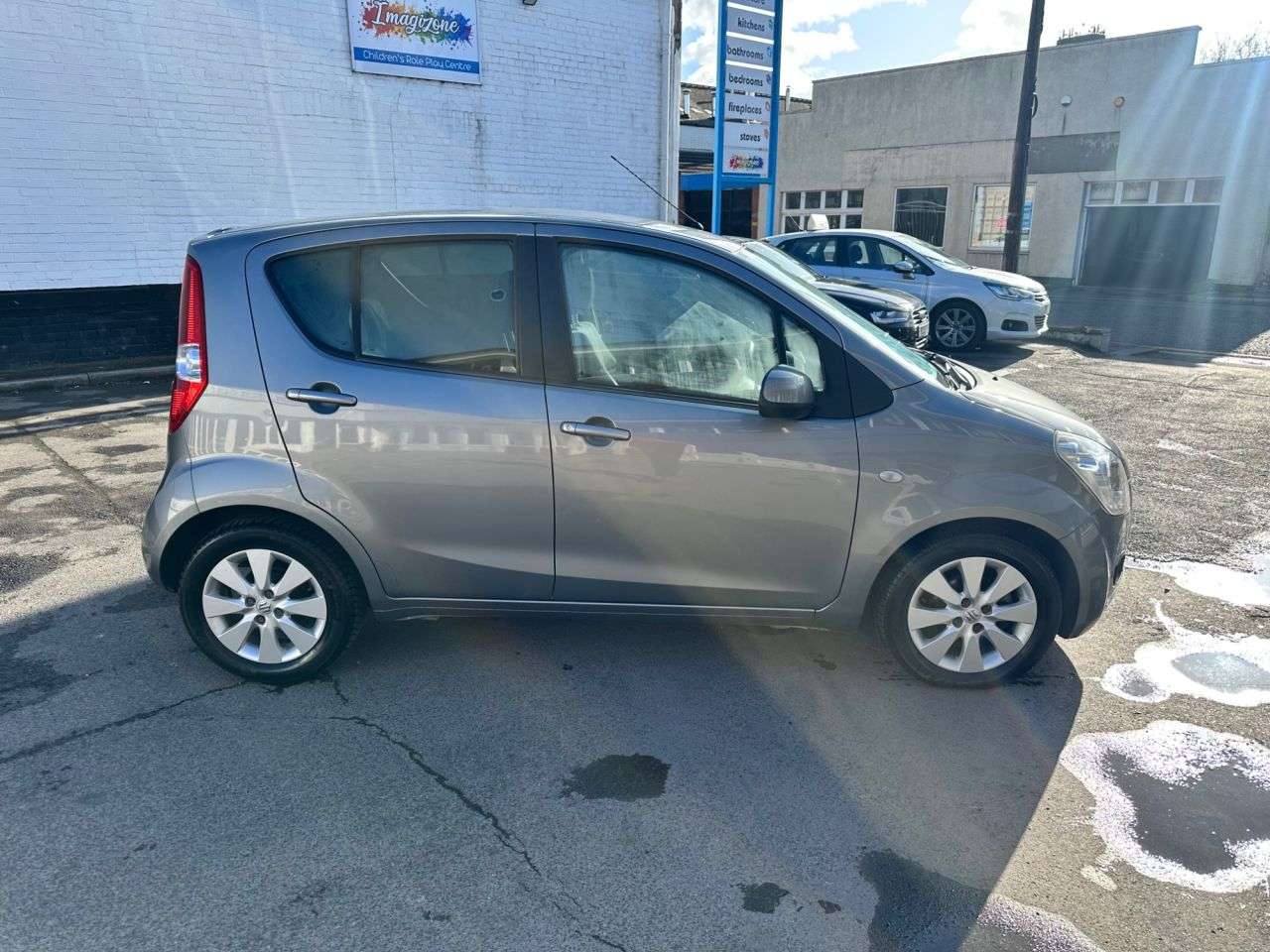 2011 SUZUKI SPLASH 2011 SUZUKI SPLASH
