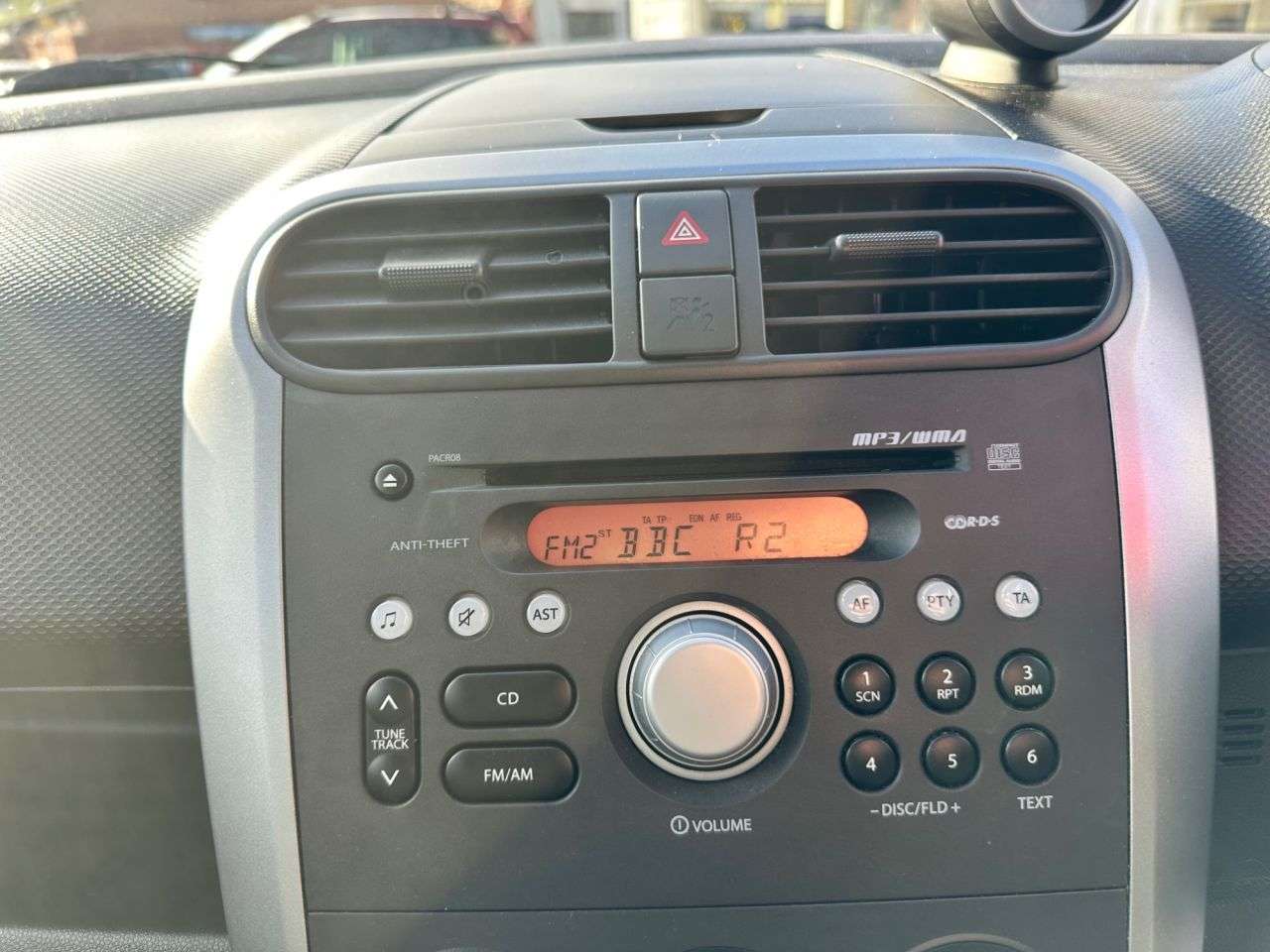 2011 SUZUKI SPLASH 2011 SUZUKI SPLASH