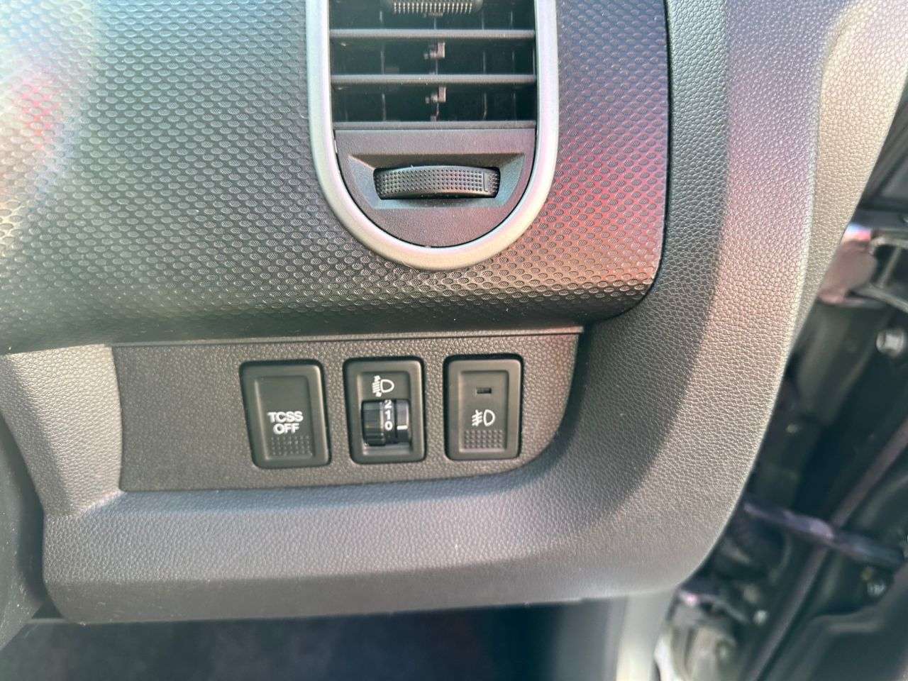 2011 SUZUKI SPLASH 2011 SUZUKI SPLASH