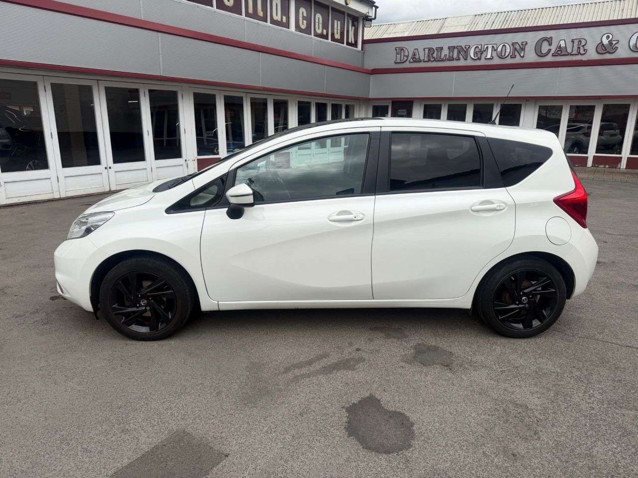 A 2014 NISSAN NOTE 1.2 12V Acenta Premium Hatchback 5dr Petrol Manual Euro 5 (s/s) (80 ps) SAT A 2014 NISSAN NOTE 1.2 12V Acenta Premium Hatchback 5dr Petrol Manual Euro 5 (s/s) (80 ps) SAT