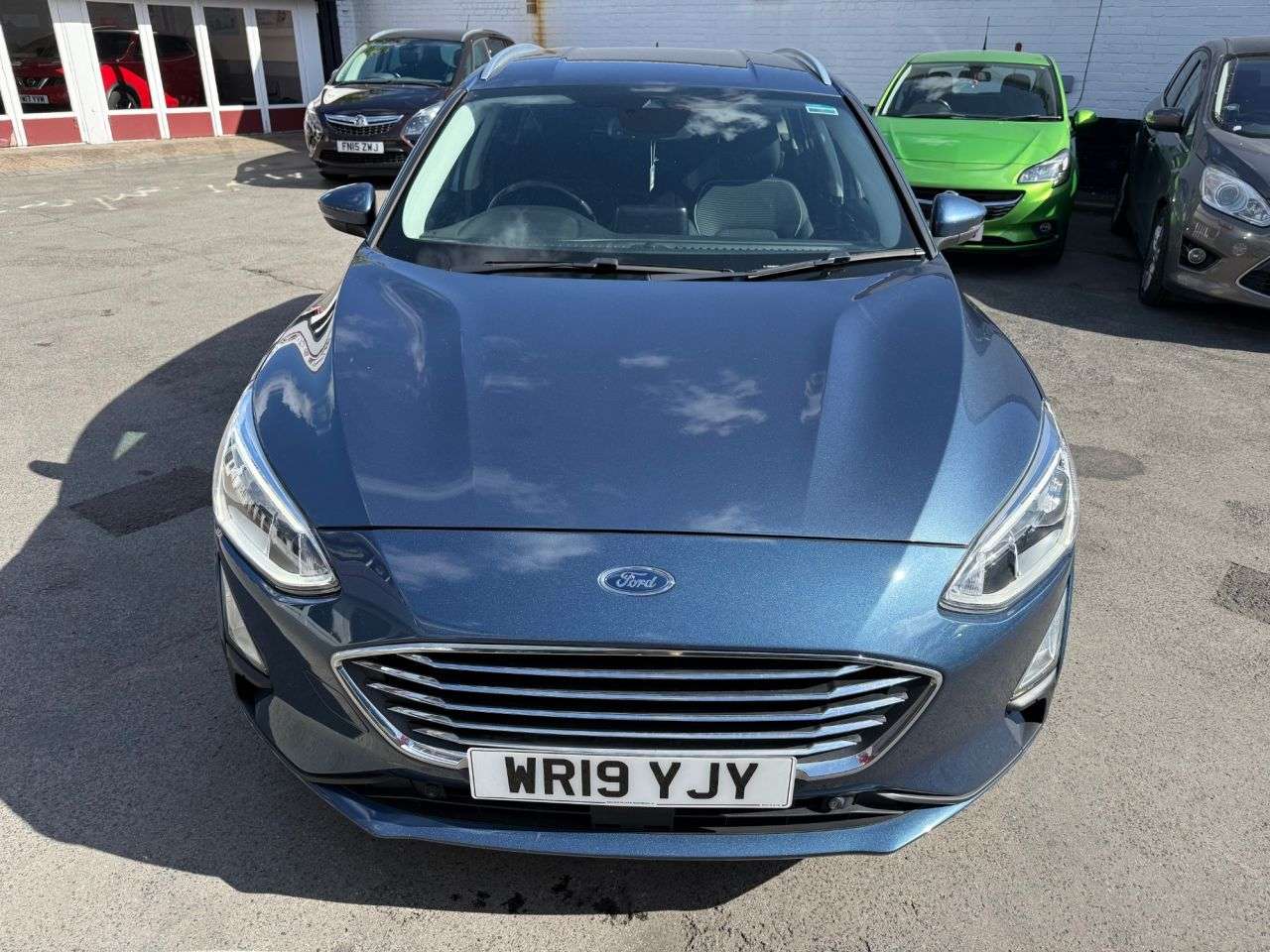 A 2019 FORD FOCUS 1.0T EcoBoost Titanium Estate 5dr Petrol Manual Euro 6 (s/s) (125 ps) Heate A 2019 FORD FOCUS 1.0T EcoBoost Titanium Estate 5dr Petrol Manual Euro 6 (s/s) (125 ps) Heate