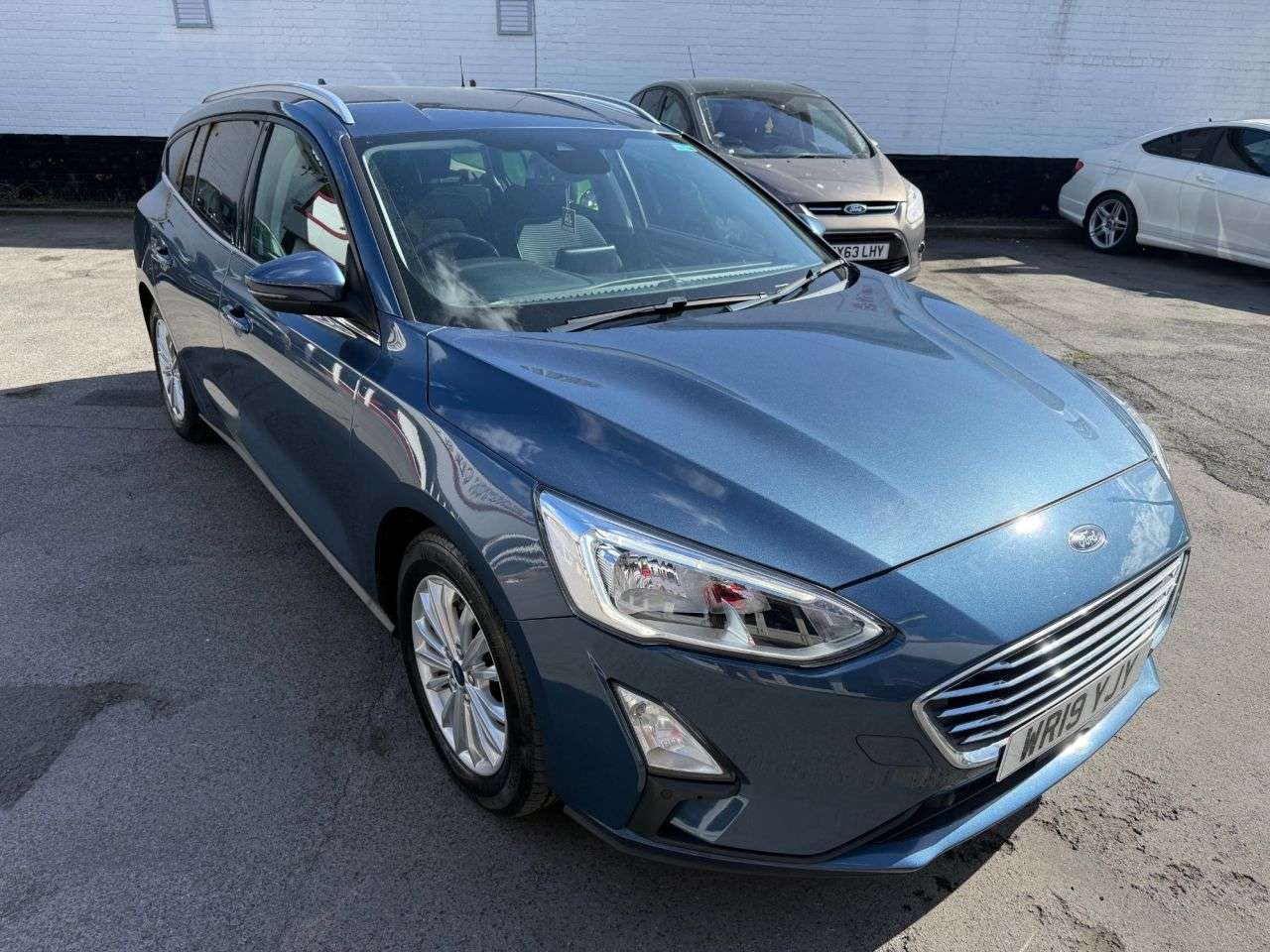 A 2019 FORD FOCUS 1.0T EcoBoost Titanium Estate 5dr Petrol Manual Euro 6 (s/s) (125 ps) Heate A 2019 FORD FOCUS 1.0T EcoBoost Titanium Estate 5dr Petrol Manual Euro 6 (s/s) (125 ps) Heate