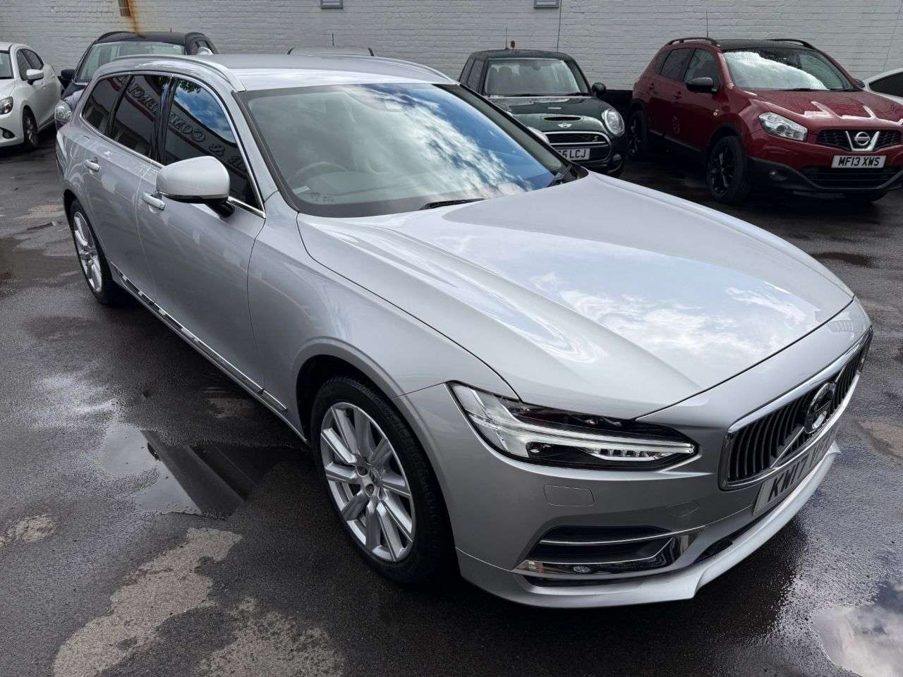 2017 VOLVO V90 2017 VOLVO V90