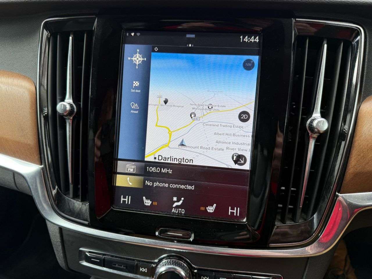 2017 VOLVO V90 2017 VOLVO V90