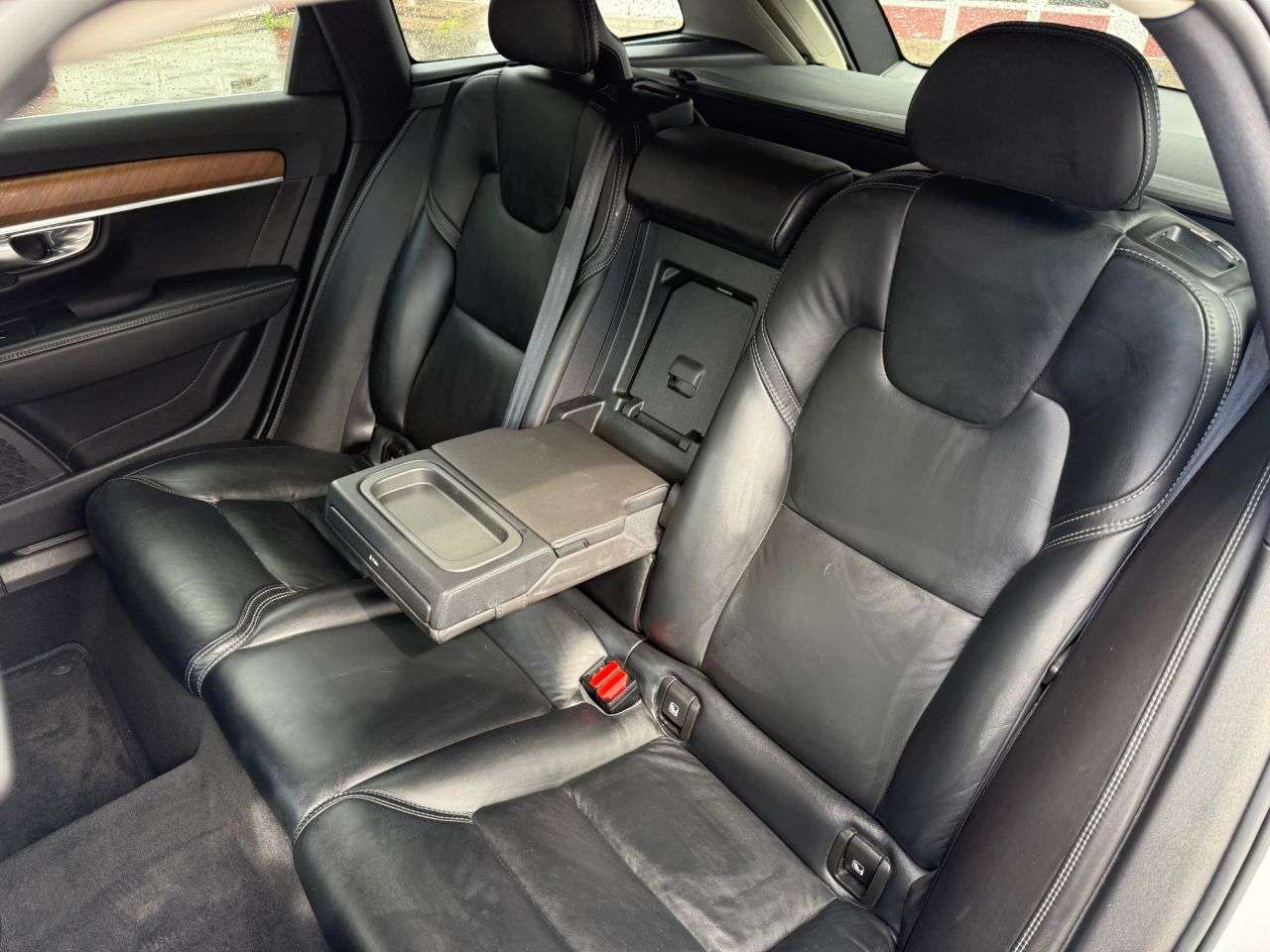 2017 VOLVO V90 2017 VOLVO V90