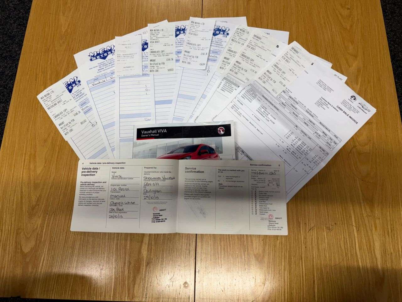 A 2015 VAUXHALL VIVA 1.0i SL Hatchback 5dr Petrol Manual Euro 6 (75 ps) Only 22,000 miles11 serv A 2015 VAUXHALL VIVA 1.0i SL Hatchback 5dr Petrol Manual Euro 6 (75 ps) Only 22,000 miles11 serv