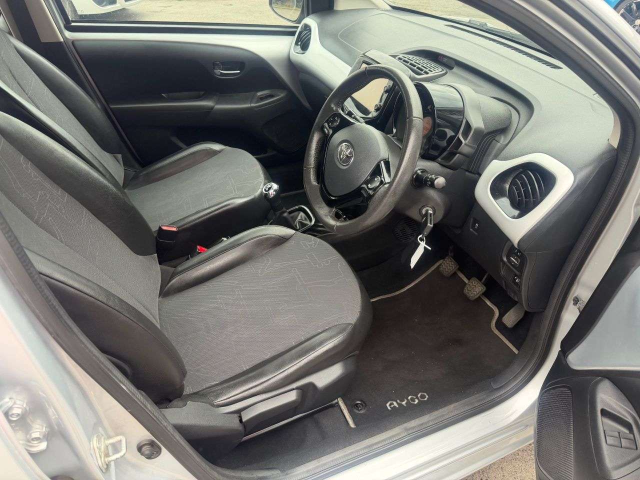 2014 TOYOTA AYGO 2014 TOYOTA AYGO