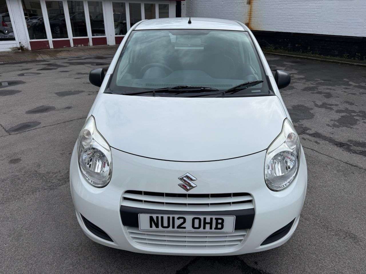 A 2012 SUZUKI ALTO 1.0 12V SZ3 Hatchback 5dr Petrol Manual Euro 5 (68 ps) 10 Service Stamps £2 A 2012 SUZUKI ALTO 1.0 12V SZ3 Hatchback 5dr Petrol Manual Euro 5 (68 ps) 10 Service Stamps £2