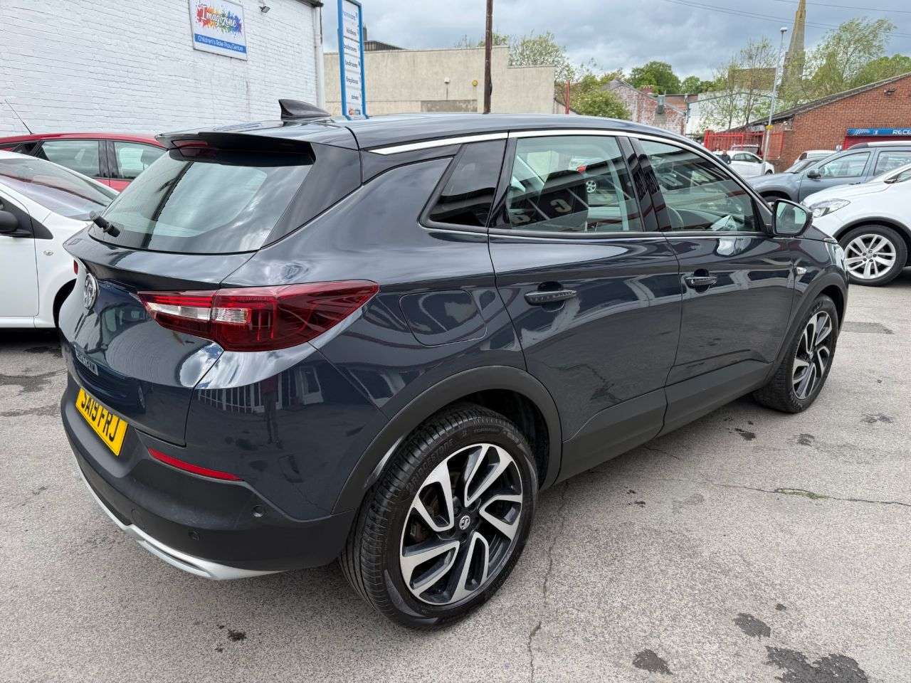 A 2019 VAUXHALL GRANDLAND X 1.2 Turbo Elite Nav SUV 5dr Petrol Manual 6Spd Euro 6 (s/s) (130 ps) Heated A 2019 VAUXHALL GRANDLAND X 1.2 Turbo Elite Nav SUV 5dr Petrol Manual 6Spd Euro 6 (s/s) (130 ps) Heated