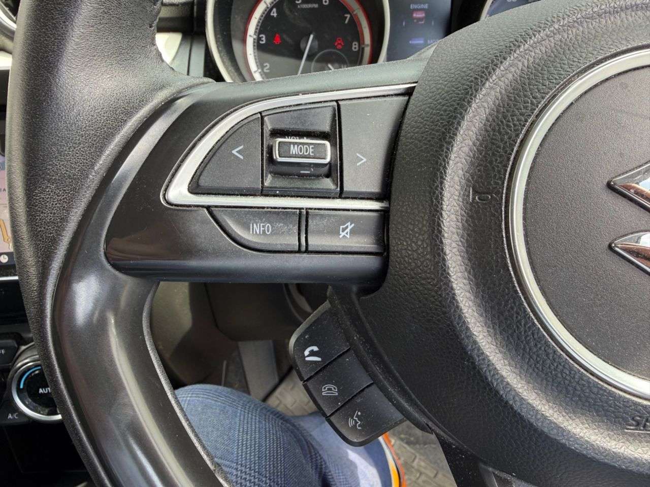 2019 SUZUKI SWIFT 2019 SUZUKI SWIFT