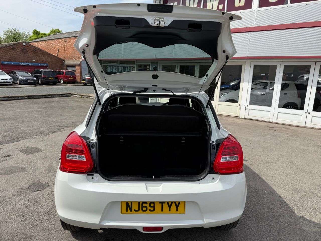 2019 SUZUKI SWIFT 2019 SUZUKI SWIFT