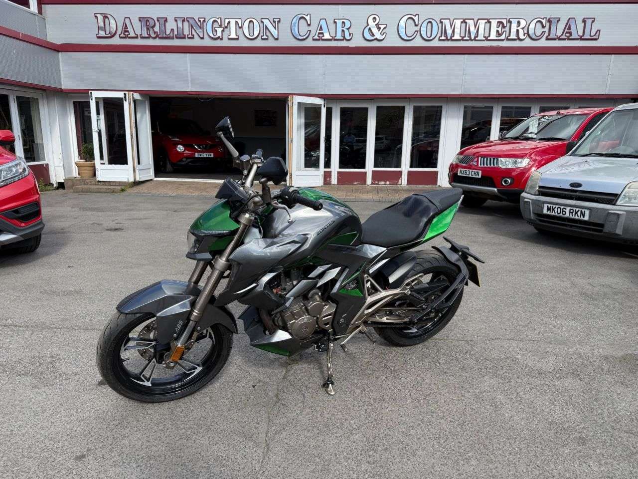 A 2022 ZONTES R310 310 Naked Petrol Manual Euro 4 (35 ps) 1 Owner ZONTES R310 310 Naked Petro A 2022 ZONTES R310 310 Naked Petrol Manual Euro 4 (35 ps) 1 Owner ZONTES R310 310 Naked Petro