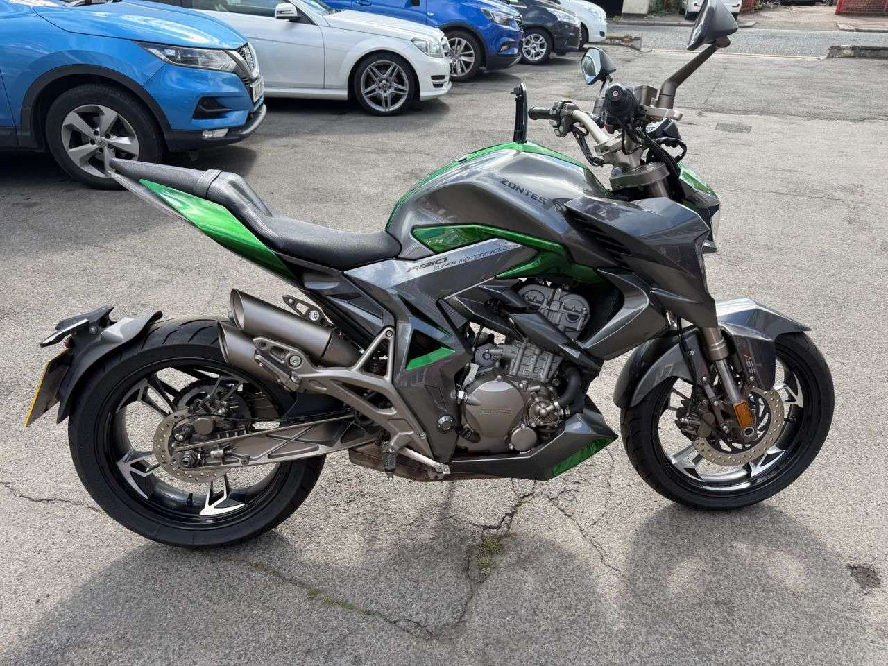 A 2022 ZONTES R310 310 Naked Petrol Manual Euro 4 (35 ps) 1 Owner ZONTES R310 310 Naked Petro A 2022 ZONTES R310 310 Naked Petrol Manual Euro 4 (35 ps) 1 Owner ZONTES R310 310 Naked Petro