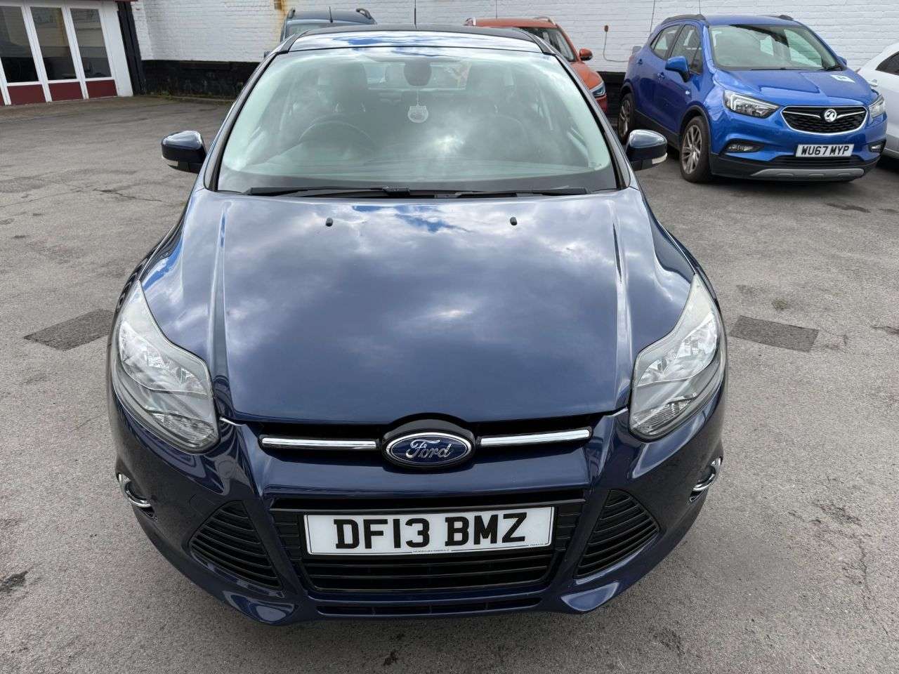 A 2013 FORD FOCUS 1.0T EcoBoost Titanium Hatchback 5dr Petrol Manual Euro 5 (s/s) (125 ps) FS A 2013 FORD FOCUS 1.0T EcoBoost Titanium Hatchback 5dr Petrol Manual Euro 5 (s/s) (125 ps) FS