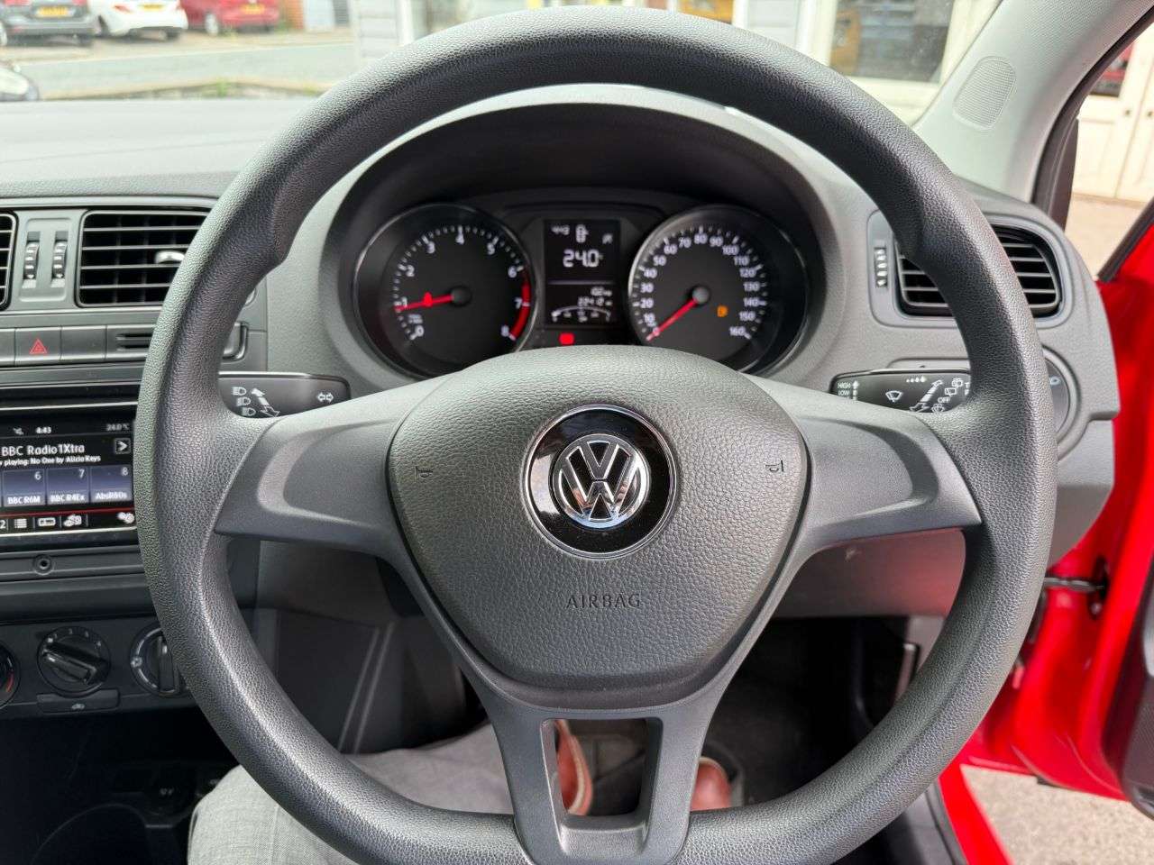 2015 VOLKSWAGEN POLO 2015 VOLKSWAGEN POLO