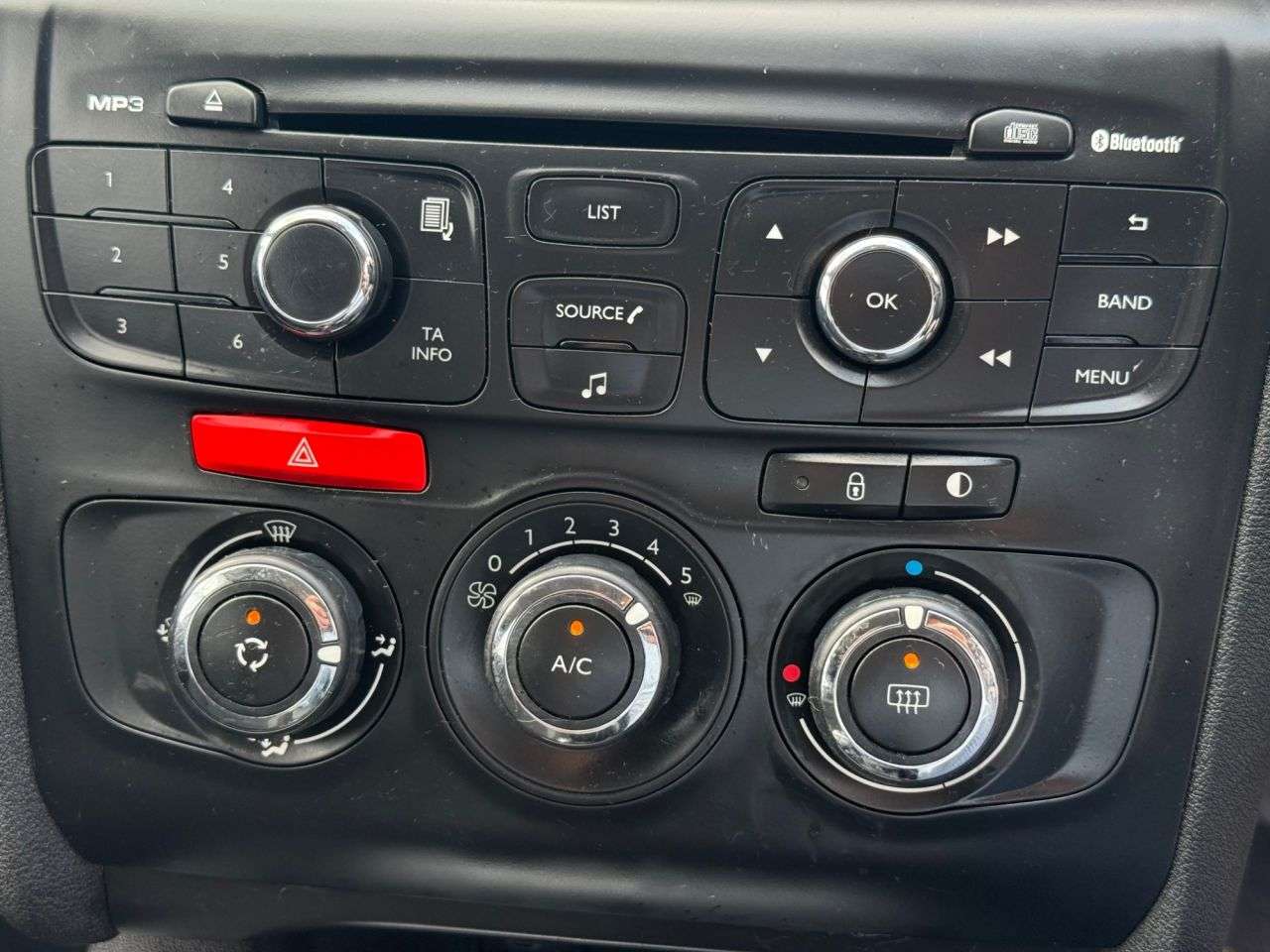 2017 CITROEN C4 2017 CITROEN C4