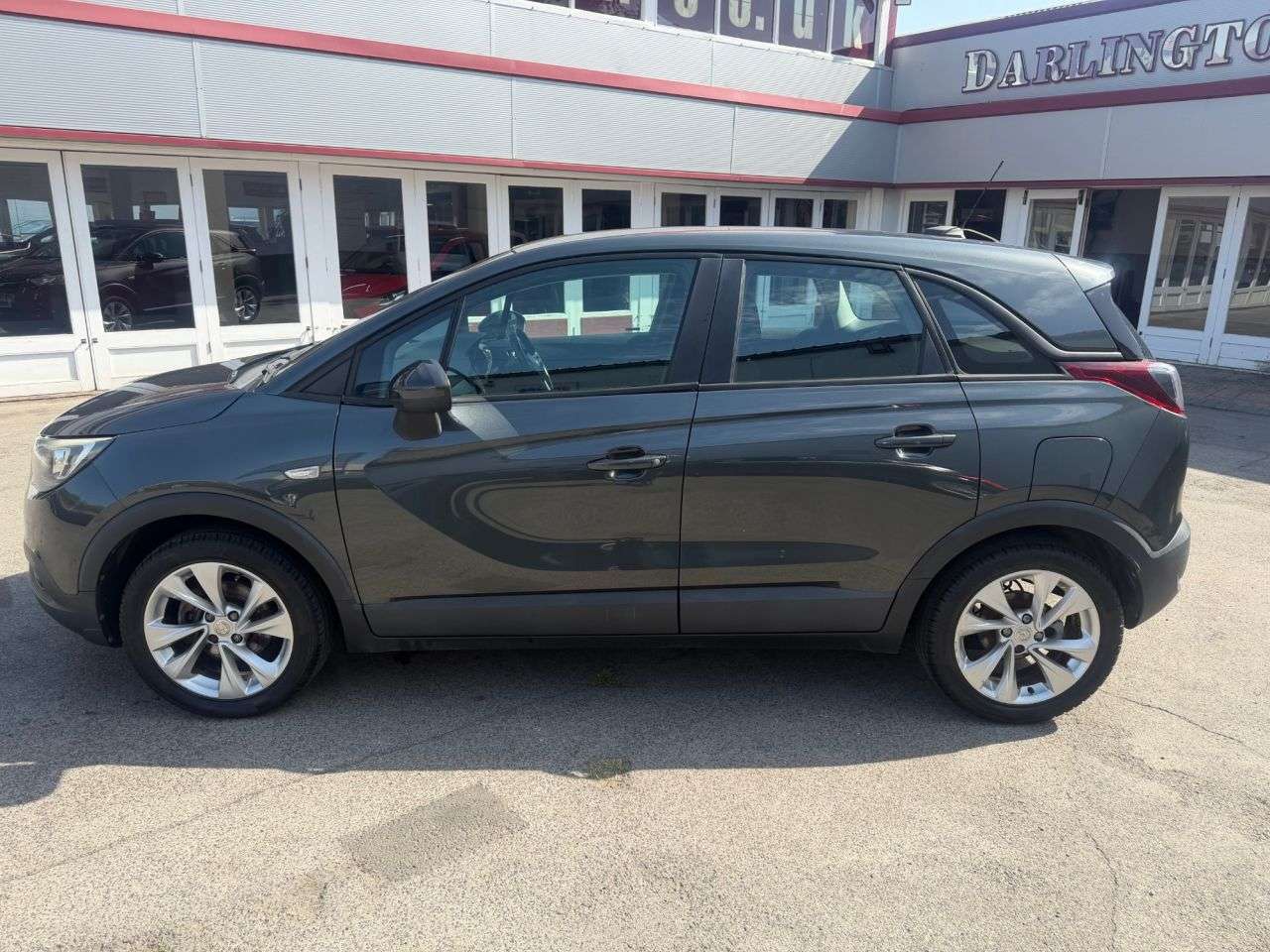 A 2017 VAUXHALL CROSSLAND X 1.2 Turbo ecoTEC SE SUV 5dr Petrol Manual Euro 6 (s/s) (110 ps) 1 owner ful A 2017 VAUXHALL CROSSLAND X 1.2 Turbo ecoTEC SE SUV 5dr Petrol Manual Euro 6 (s/s) (110 ps) 1 owner ful