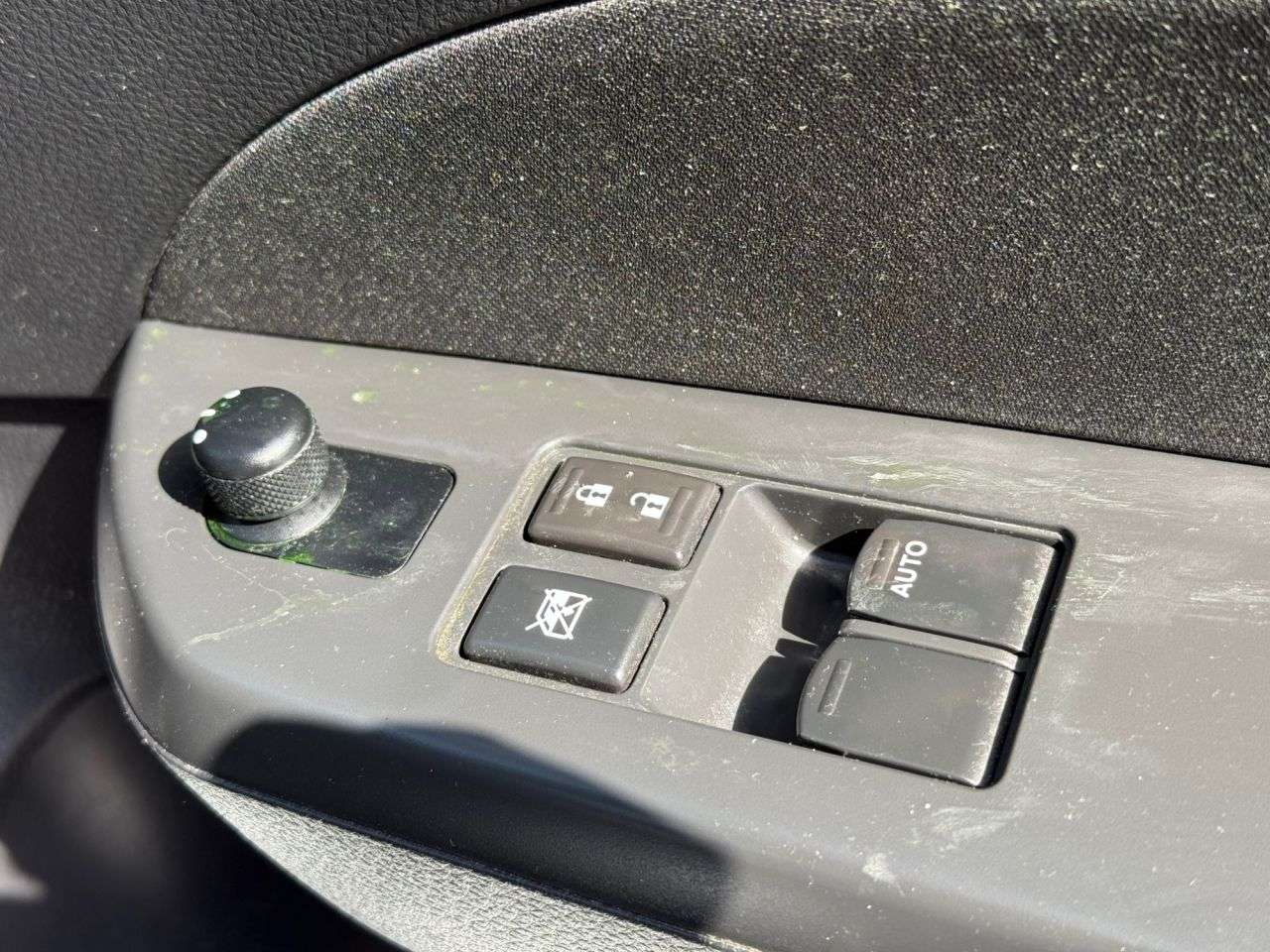 2011 SUZUKI SWIFT 2011 SUZUKI SWIFT
