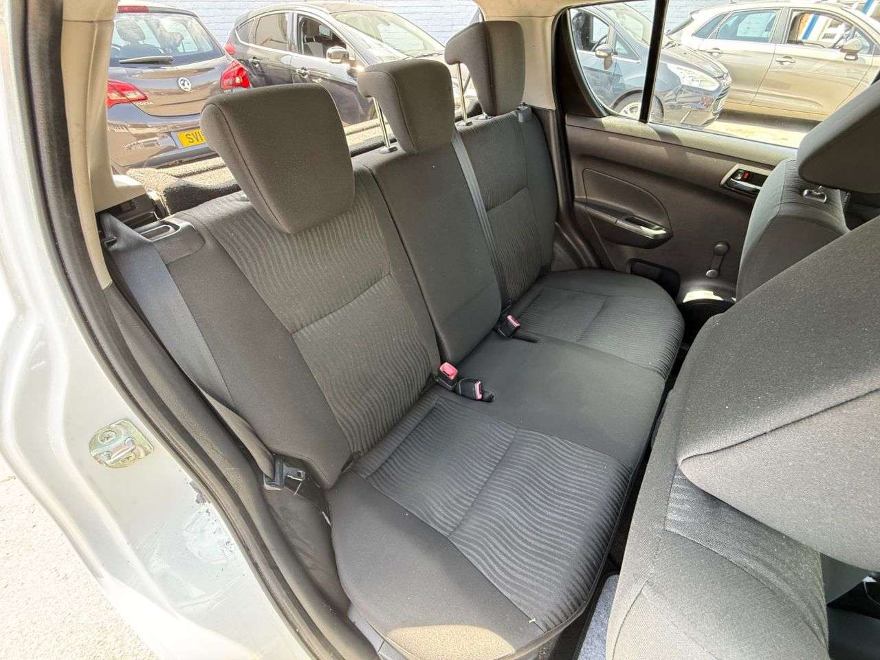 2011 SUZUKI SWIFT 2011 SUZUKI SWIFT