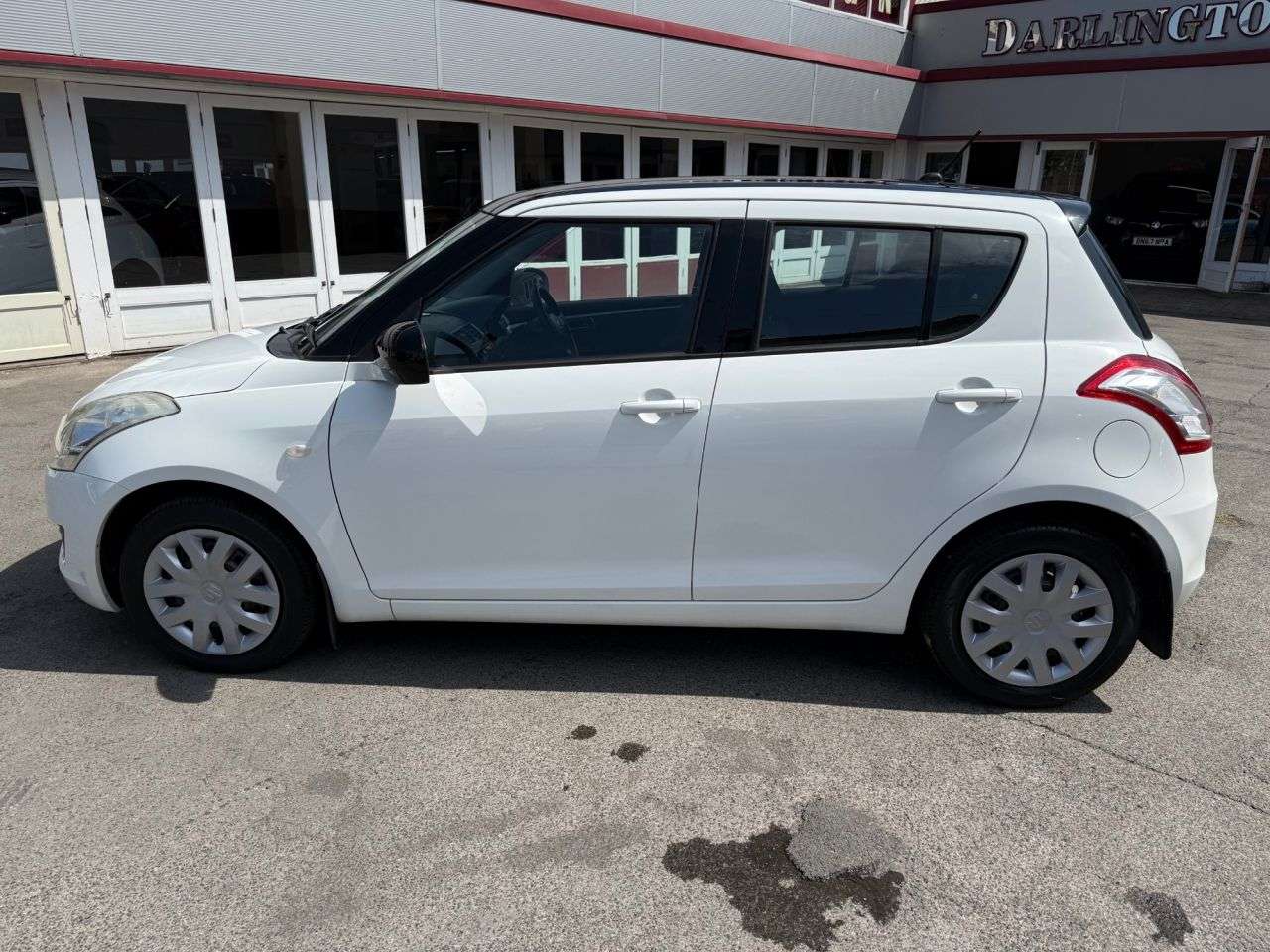 2011 SUZUKI SWIFT 2011 SUZUKI SWIFT