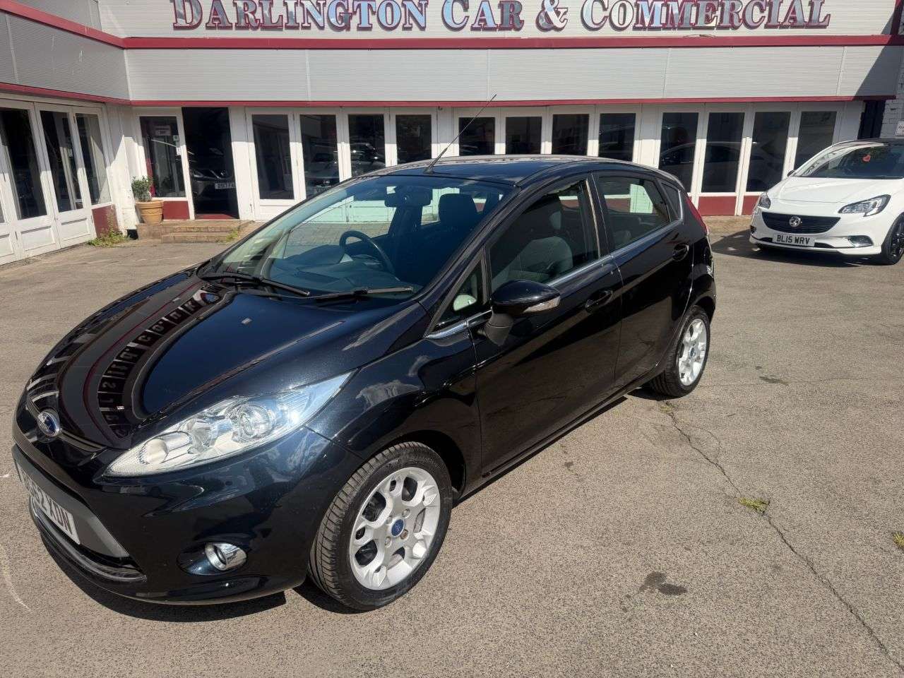 A 2012 FORD FIESTA 1.25 Zetec Hatchback 5dr Petrol Manual Euro 5 (82 ps) 11 service stamps 1 p A 2012 FORD FIESTA 1.25 Zetec Hatchback 5dr Petrol Manual Euro 5 (82 ps) 11 service stamps 1 p