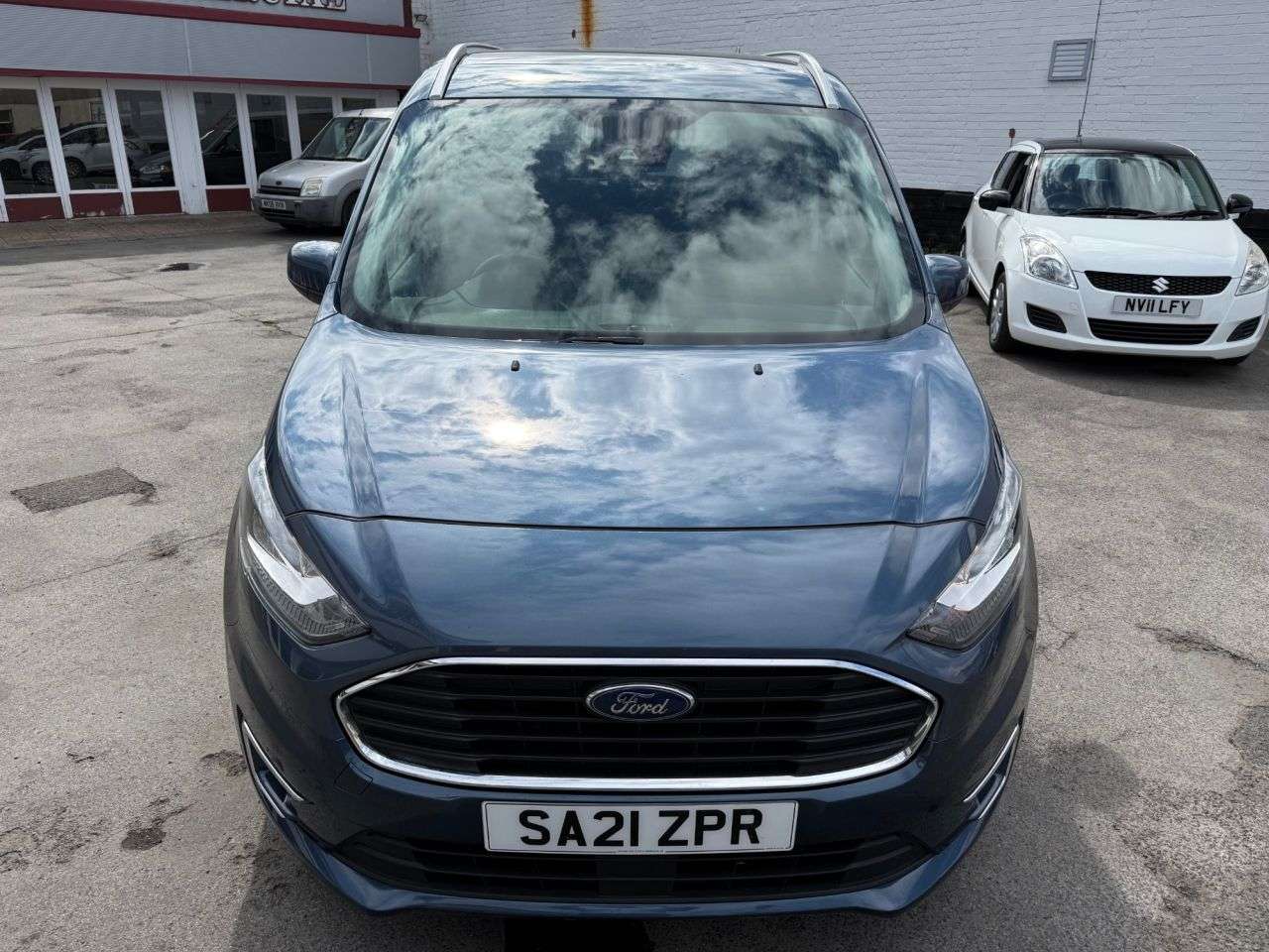 A 2021 FORD TOURNEO CONNECT 1.5 EcoBlue Titanium MPV 5dr Diesel Auto Euro 6 (s/s) (120 ps) 1 Owner Pan A 2021 FORD TOURNEO CONNECT 1.5 EcoBlue Titanium MPV 5dr Diesel Auto Euro 6 (s/s) (120 ps) 1 Owner Pan