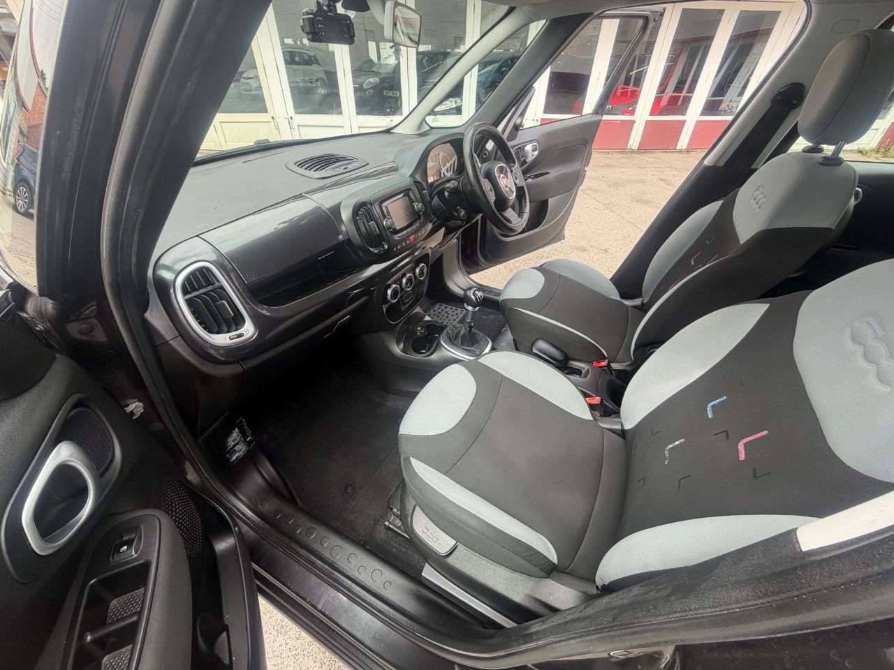 2015 FIAT 500L 2015 FIAT 500L
