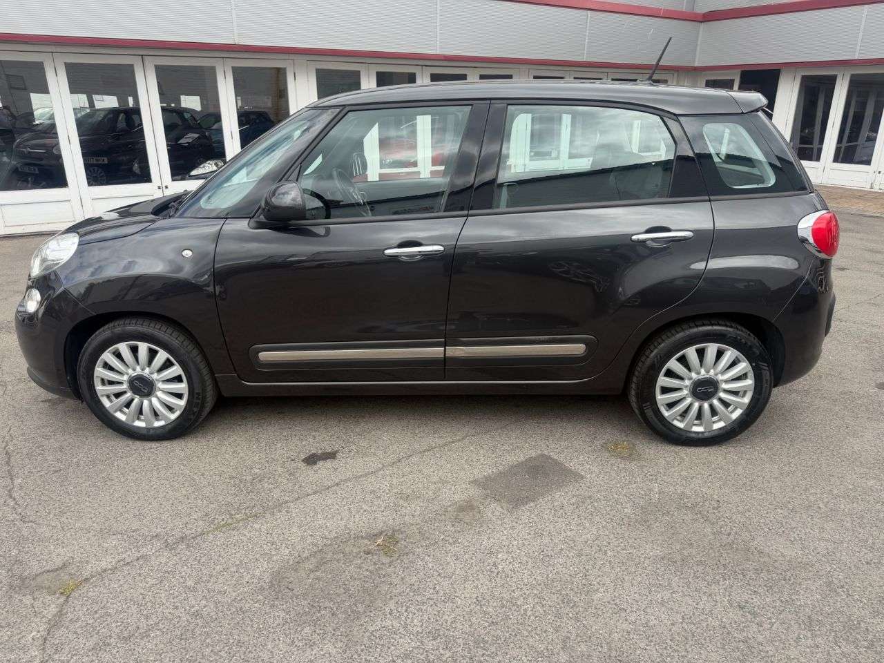 2015 FIAT 500L 2015 FIAT 500L