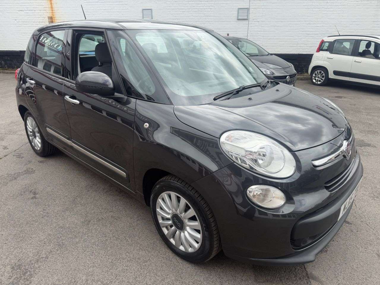 2015 FIAT 500L 2015 FIAT 500L