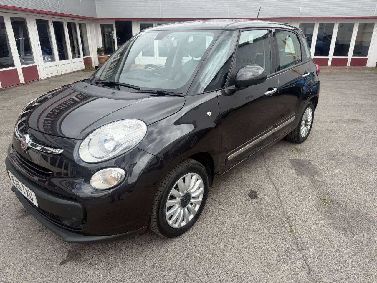 2015 FIAT 500L 2015 FIAT 500L
