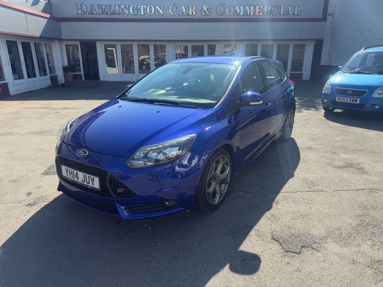 A 2014 FORD FOCUS 2.0T EcoBoost ST-3 Hatchback 5dr Petrol Manual Euro 5 (s/s) (250 ps) only 6 A 2014 FORD FOCUS 2.0T EcoBoost ST-3 Hatchback 5dr Petrol Manual Euro 5 (s/s) (250 ps) only 6