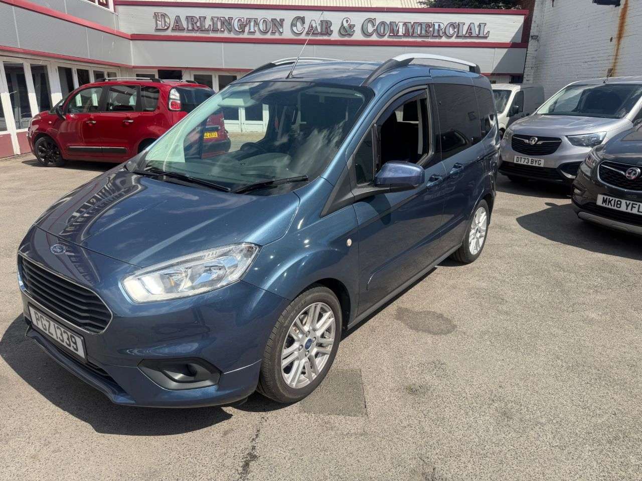 A 2019 FORD TOURNEO COURIER 1.0 EcoBoost Titanium MPV 5dr Petrol Manual Euro 6 (100 ps) only 44,000 mil A 2019 FORD TOURNEO COURIER 1.0 EcoBoost Titanium MPV 5dr Petrol Manual Euro 6 (100 ps) only 44,000 mil