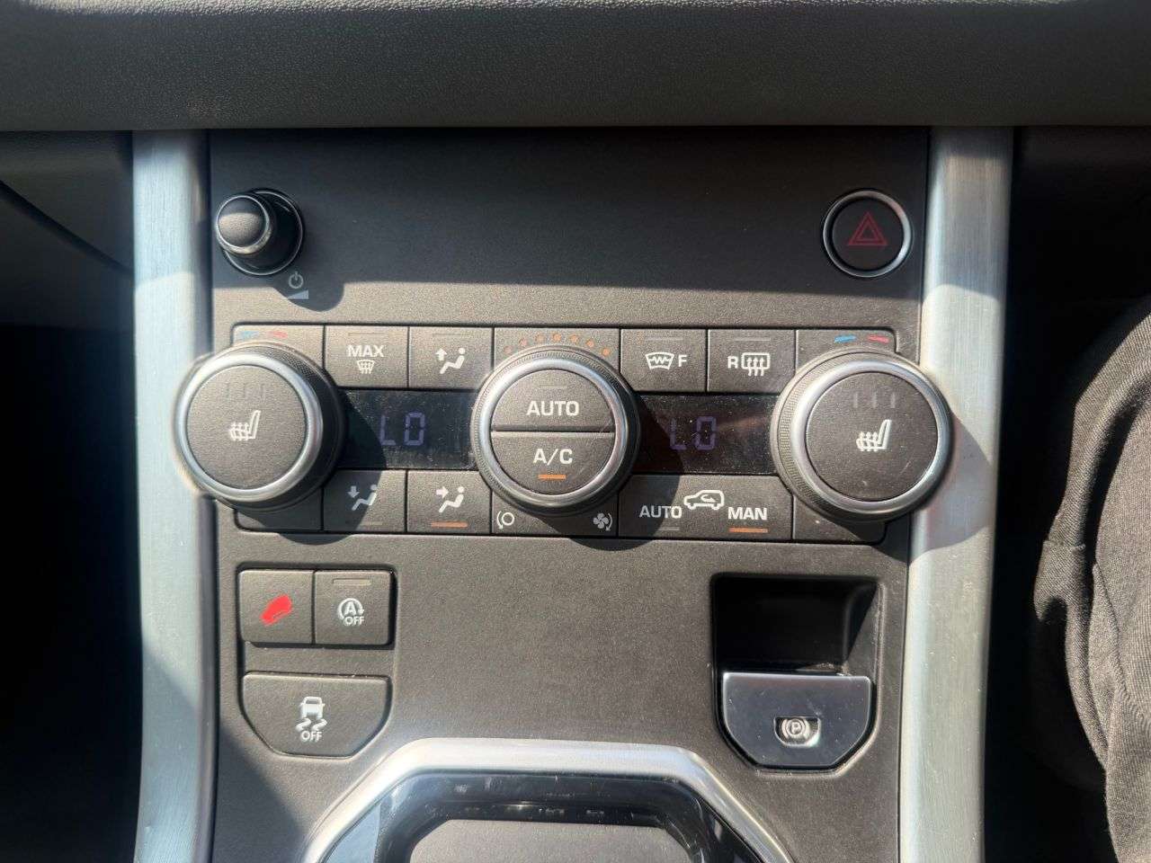 2018 LAND ROVER RANGE ROVER EVOQUE 2018 LAND ROVER RANGE ROVER EVOQUE
