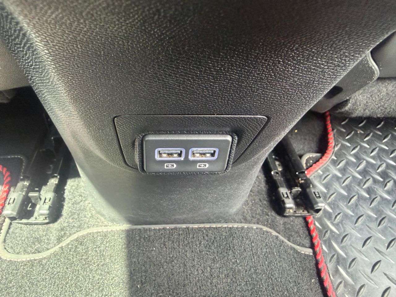2023 PEUGEOT 3008 2023 PEUGEOT 3008