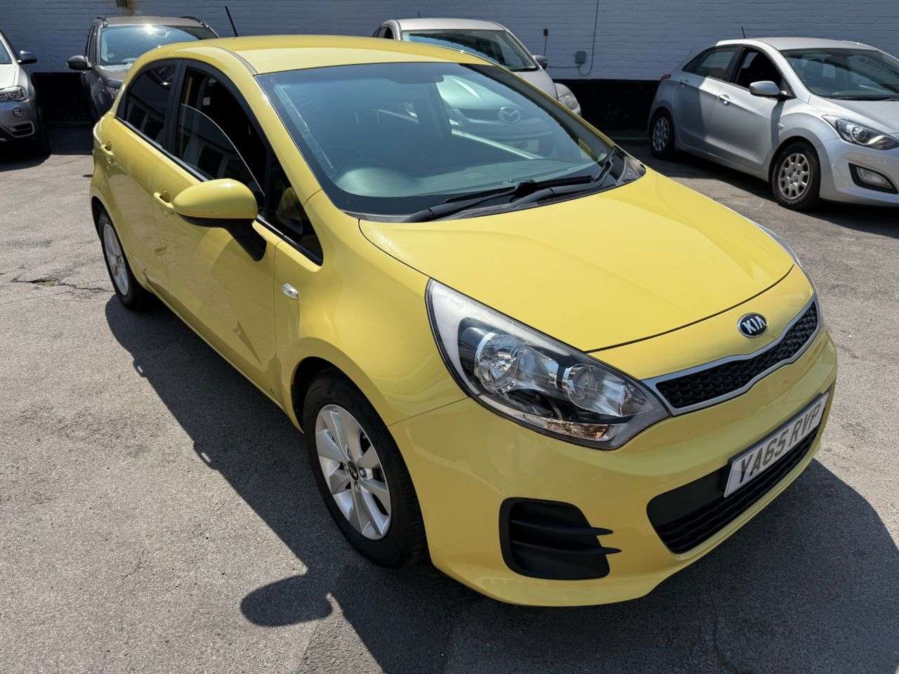 A 2016 KIA RIO 1.25 SR7 Hatchback 5dr Petrol Manual Euro 6 (84 bhp) only 13,000 miles & on A 2016 KIA RIO 1.25 SR7 Hatchback 5dr Petrol Manual Euro 6 (84 bhp) only 13,000 miles & on