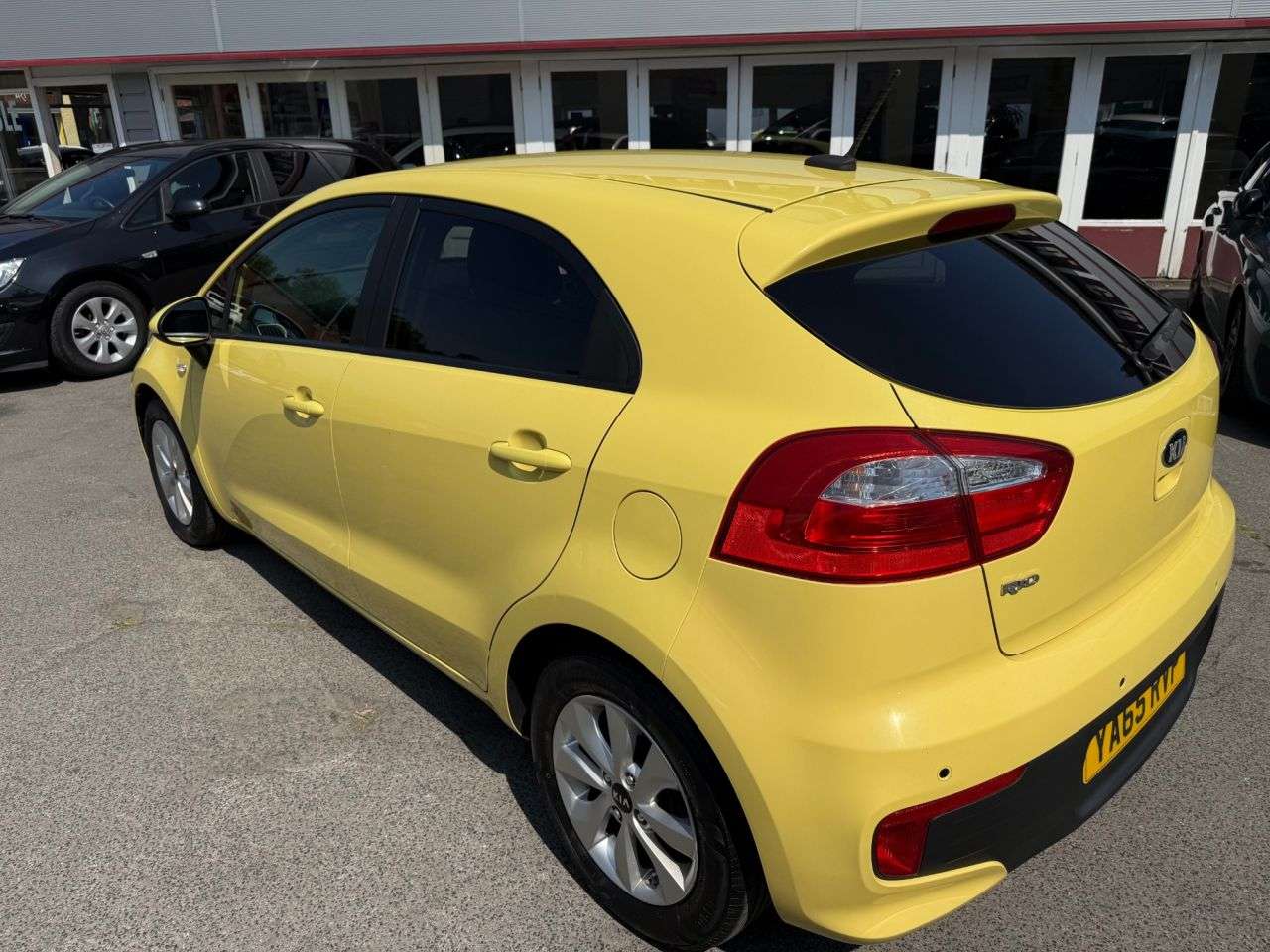 2016 KIA RIO 2016 KIA RIO