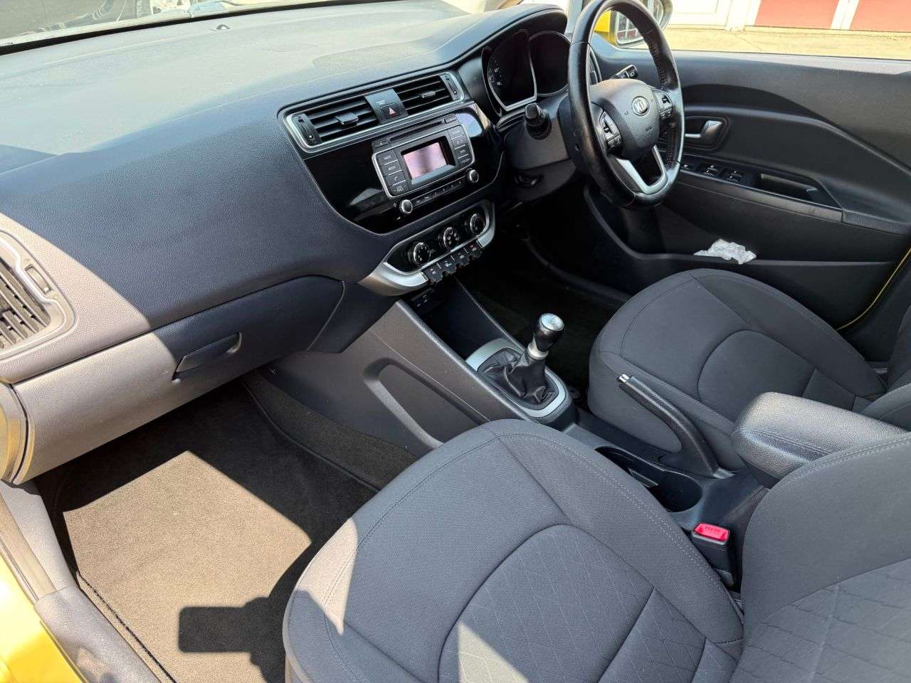 2016 KIA RIO 2016 KIA RIO