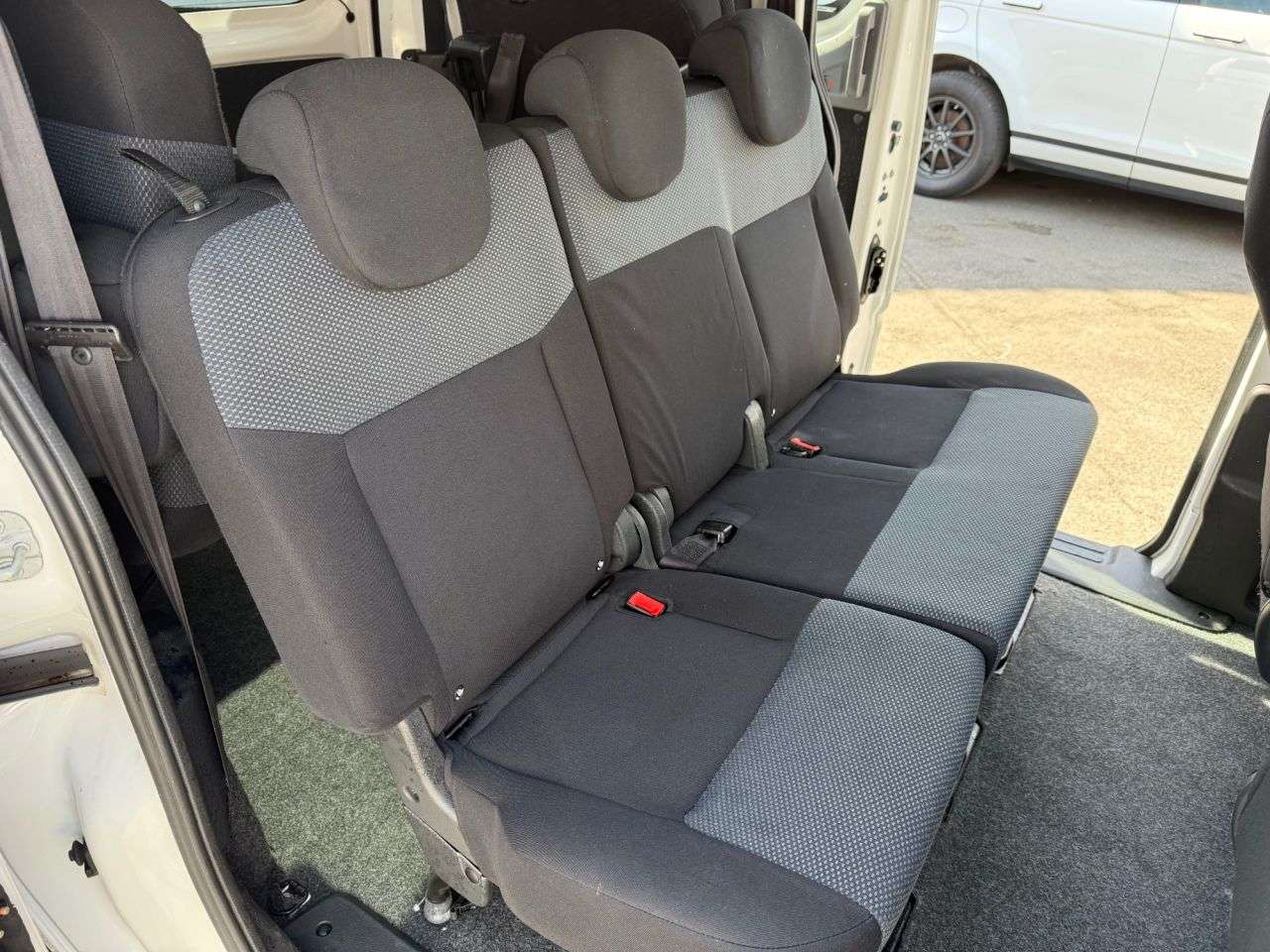 2017 NISSAN NV200 2017 NISSAN NV200