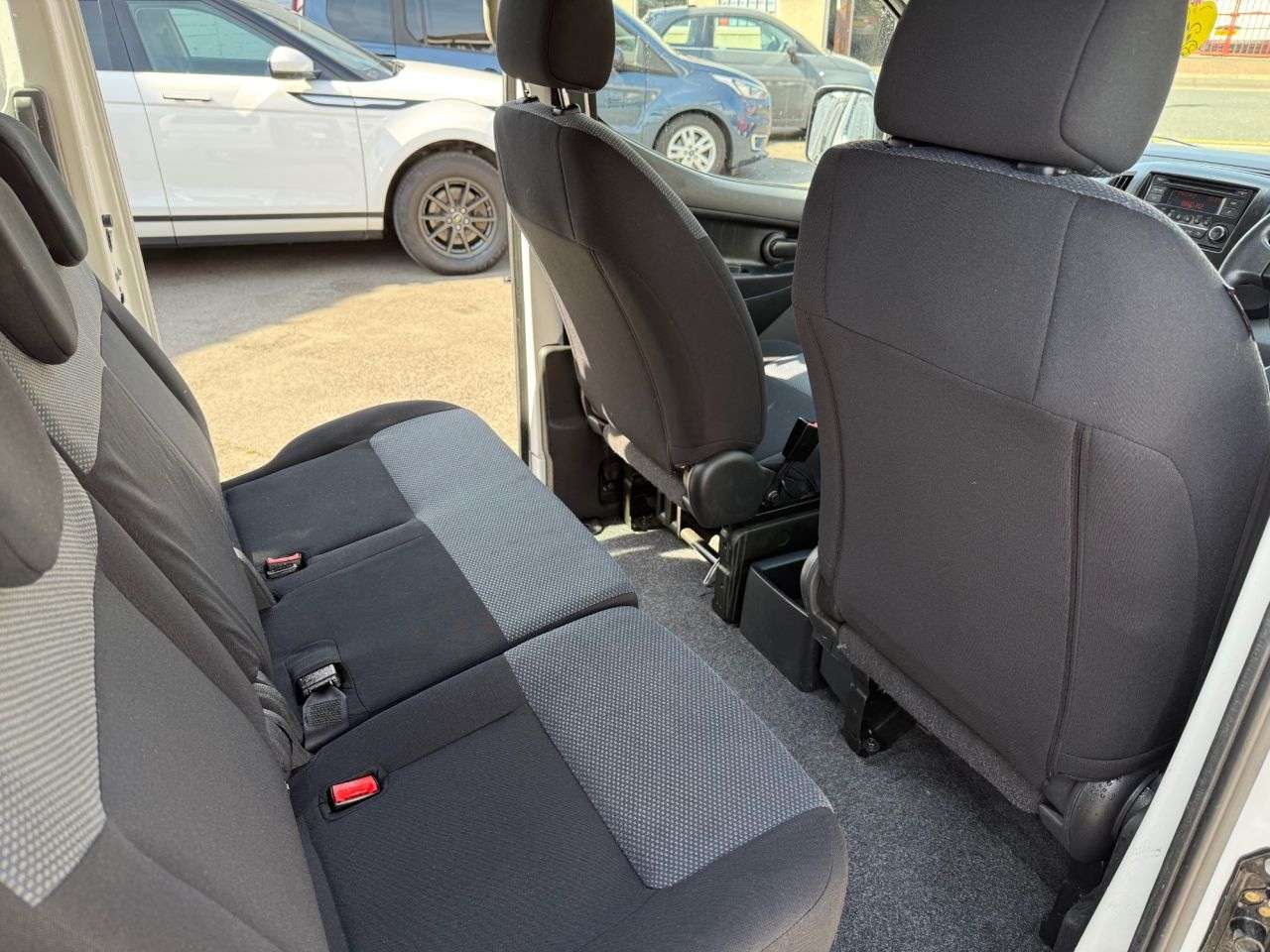 2017 NISSAN NV200 2017 NISSAN NV200