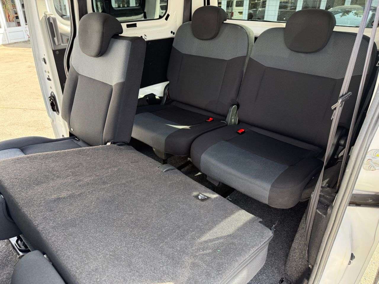 2017 NISSAN NV200 2017 NISSAN NV200