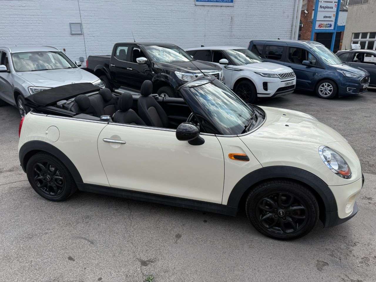 2018 MINI CONVERTIBLE 2018 MINI CONVERTIBLE