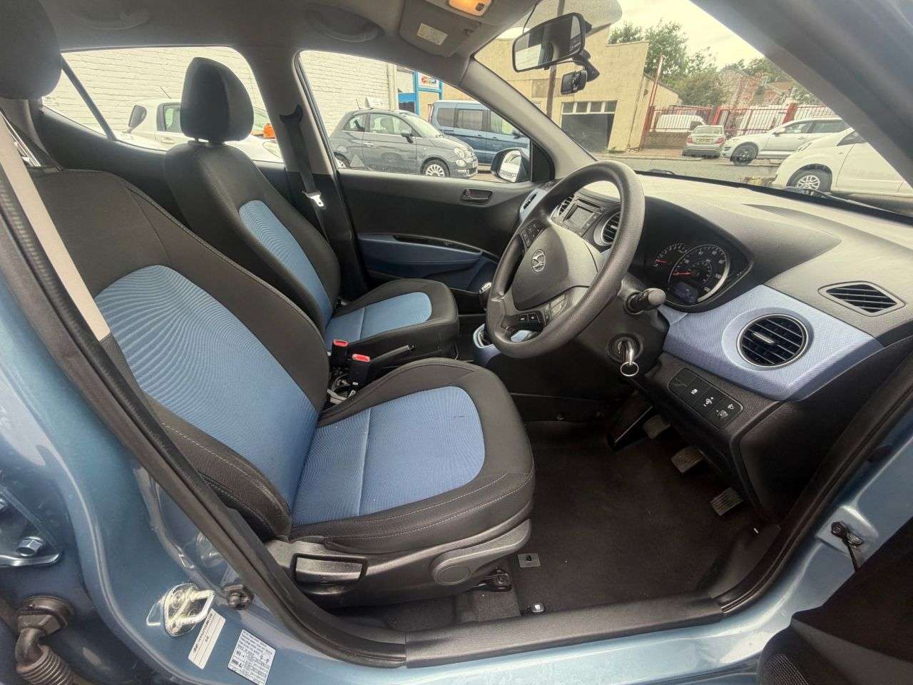 2014 HYUNDAI I10 2014 HYUNDAI I10