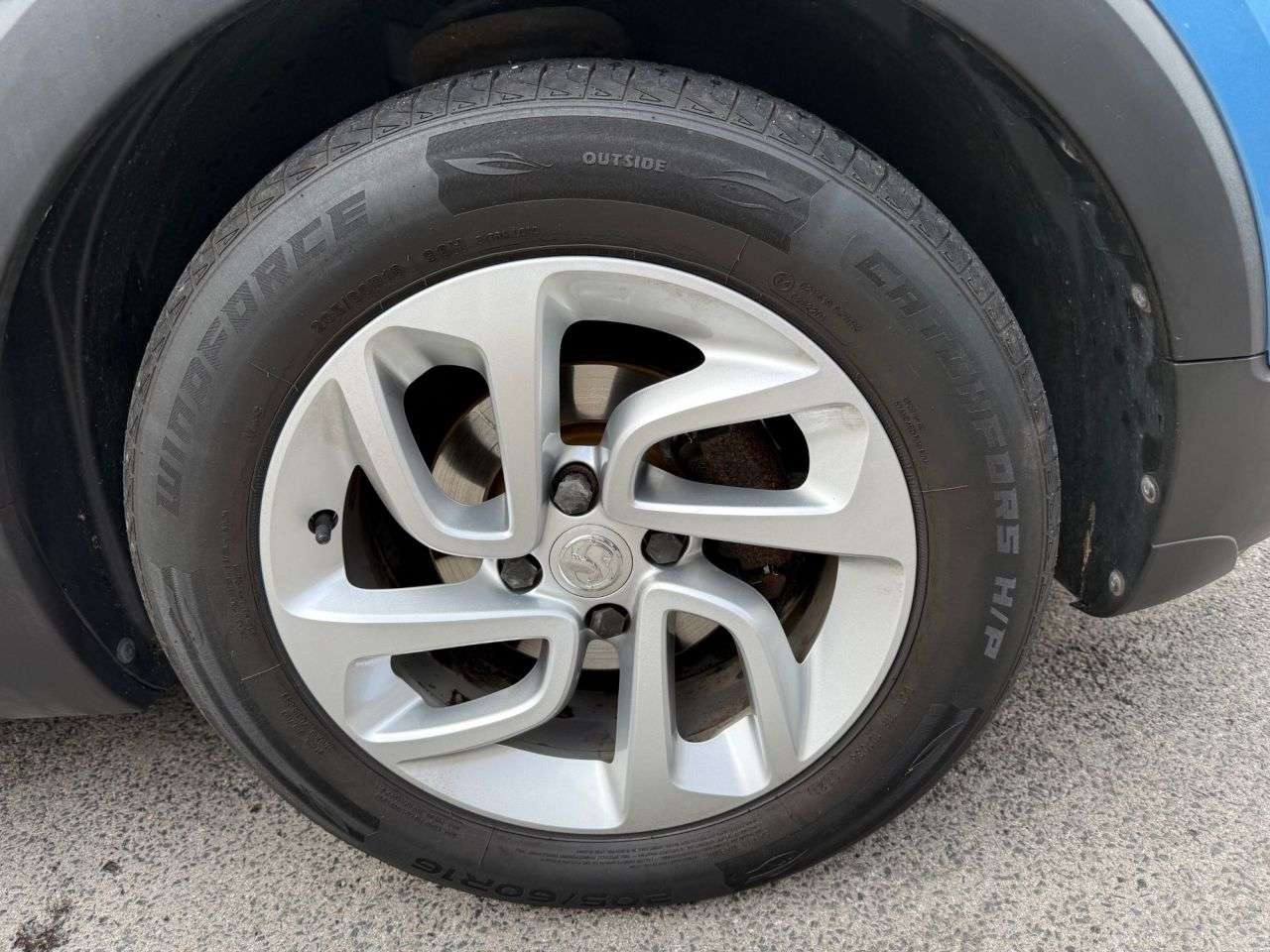 A 2019 VAUXHALL CROSSLAND X 1.2 SE SUV 5dr Petrol Manual Euro 6 (83 ps) FSH 9 Stamps Euro 6 ULEZ Compli A 2019 VAUXHALL CROSSLAND X 1.2 SE SUV 5dr Petrol Manual Euro 6 (83 ps) FSH 9 Stamps Euro 6 ULEZ Compli