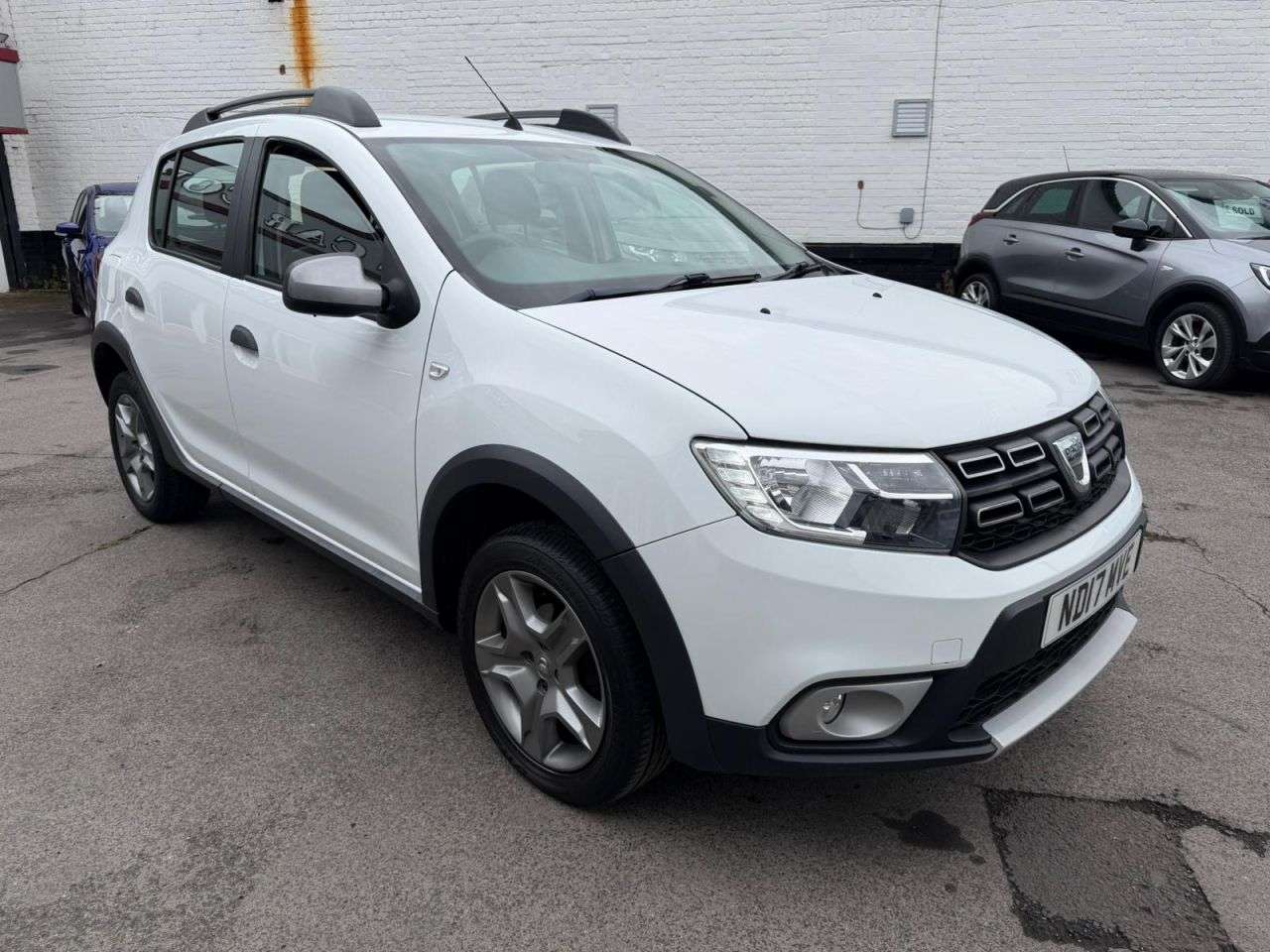 A 2017 DACIA SANDERO STEPWAY 0.9 TCe Ambiance Hatchback 5dr Petrol Manual Euro 6 (s/s) (90 ps) only 47,0 A 2017 DACIA SANDERO STEPWAY 0.9 TCe Ambiance Hatchback 5dr Petrol Manual Euro 6 (s/s) (90 ps) only 47,0